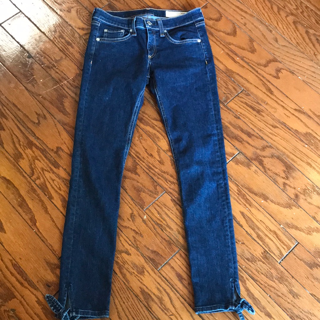 Almost New Women’s 25 Rag & Bone Bow Jeans
